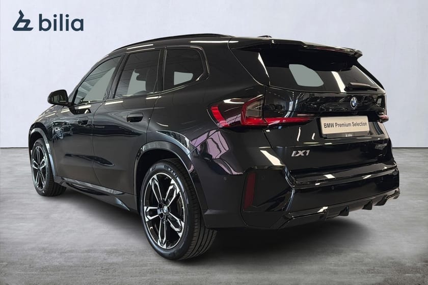 Bild 2 av BMW iX1 xDrive30 xDrive 30 M-sport | DEMOBIL | Travel | Panorama