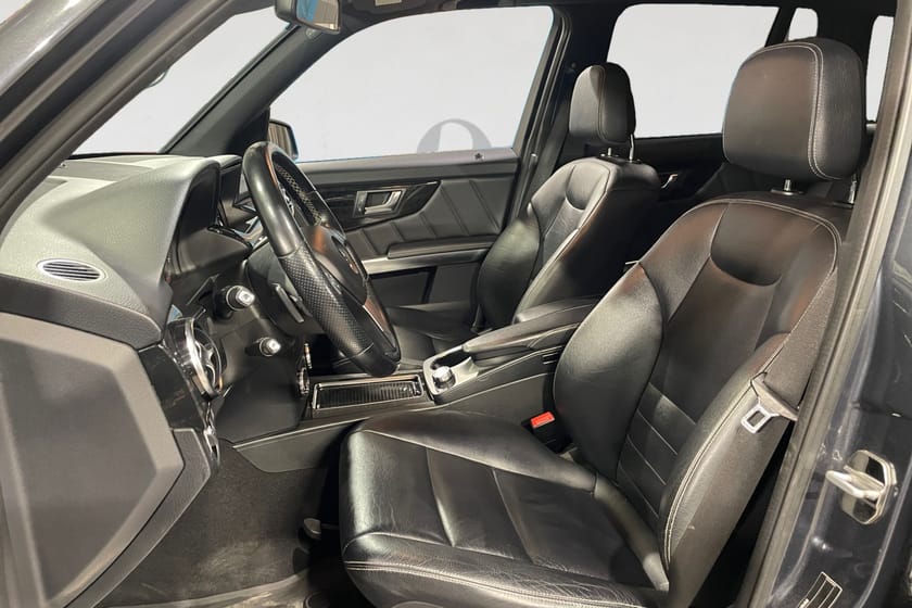 Bild 3 av Mercedes-Benz GLK 220 CDI 4MATIC 170 HK AUT 4M NAVI DRAG M&K NYSERV NYBES 19"