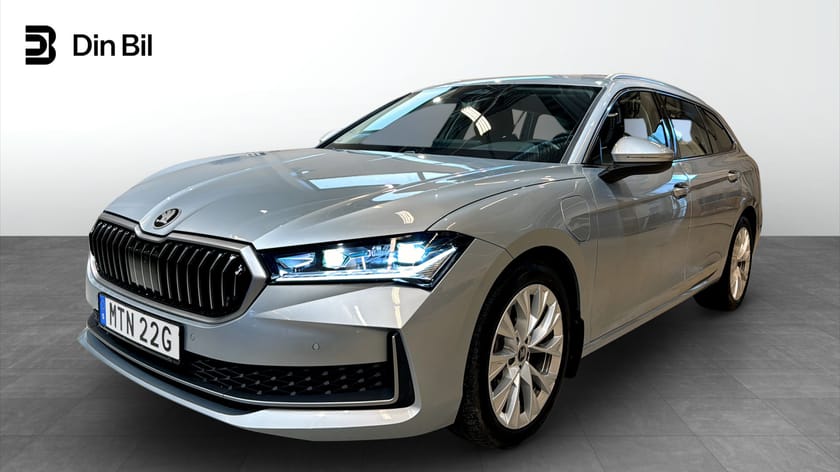 Bild 1 av Škoda Superb iV Kombi Selection DSG Drag/P-värmare