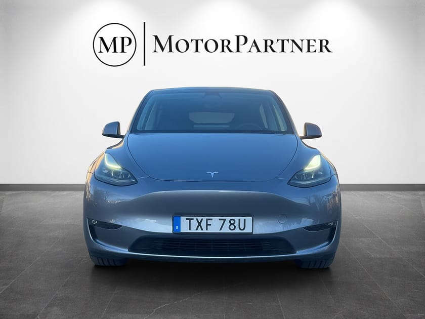 Bild 2 av Tesla Model Y Long Range AWD Autopilot Panorama 514hk MOMS