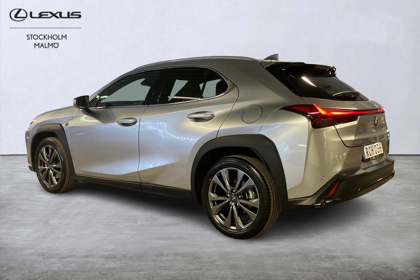 Bild 2 av Lexus UX 300h E-Four P-värm Navi Keyless Backkamera