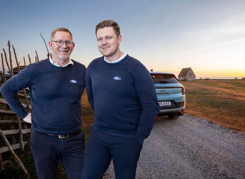 Vi söker inte bara en bilsäljare.  bakgrundsbild
