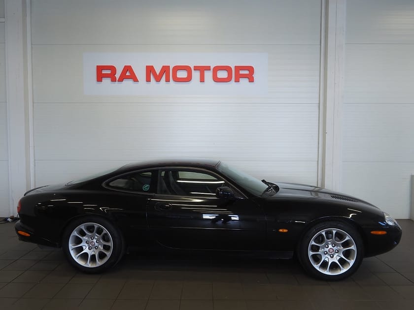 Bild 4 av Jaguar XKR 363hk Supercharged | Bra skick | 1 ägare sedan 2001 |