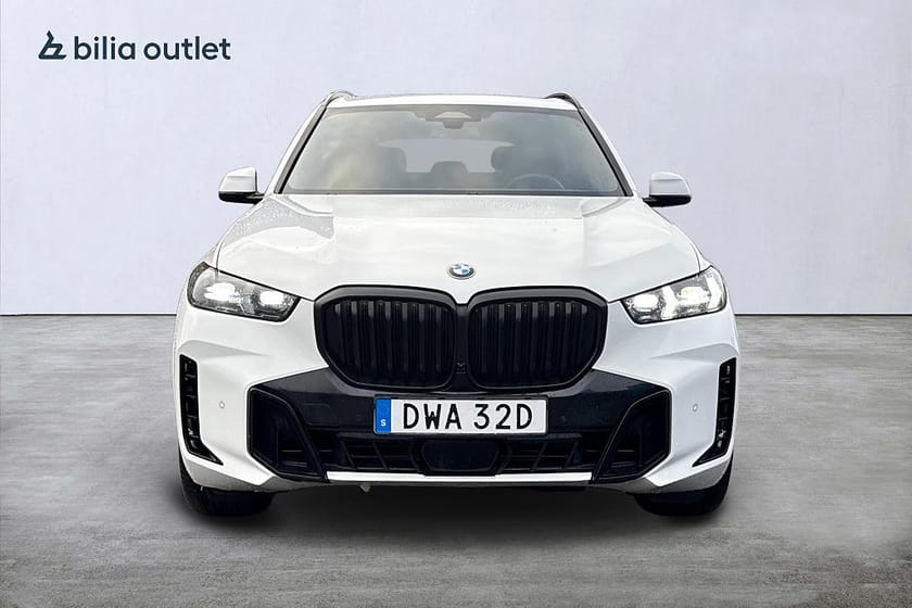Bild 3 av BMW X5 xDrive30d M-Sport PRO | Moms | Keyless | Värmare | Drag