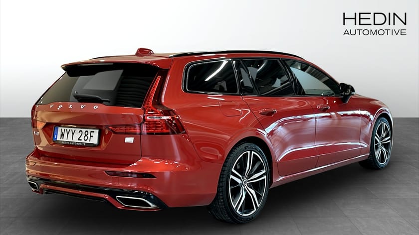 Bild 2 av Volvo V60 Recharge T8 R-Design Pano H/K Drag  Värmare B-kamera