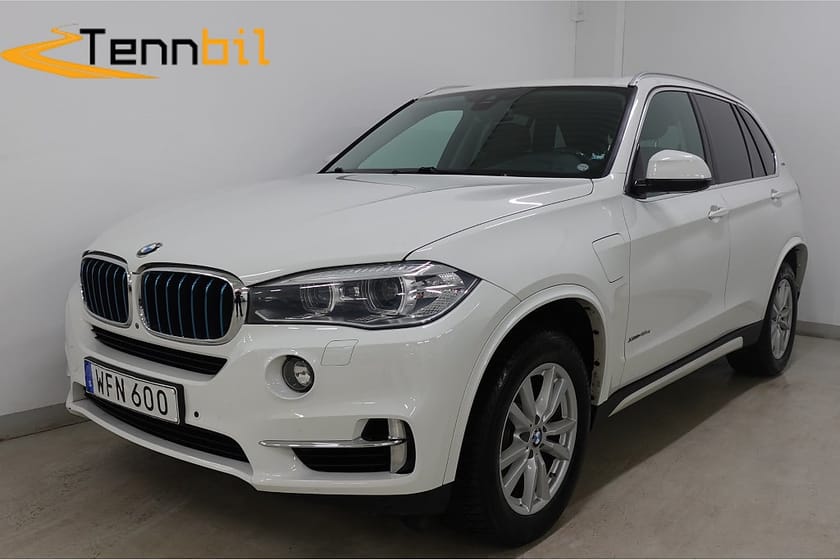Bild 1 av BMW X5 xDrive40e Drag 360° P-Värme M-ratt Navi BT Nyservad