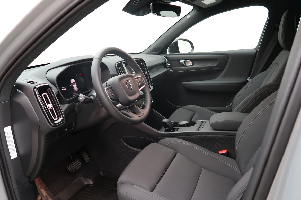 Volvo EX40 2025 - miniatyr 4