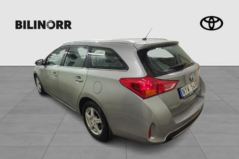 Bild 3 av Toyota Auris Touring Sports 1.4 D-4D DPF ACTIVE V-HJUL