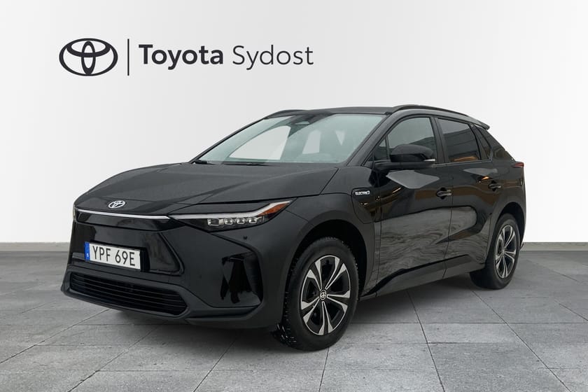 Bild 1 av Toyota bZ4X 71.4 kWh FWD Style 204 hk