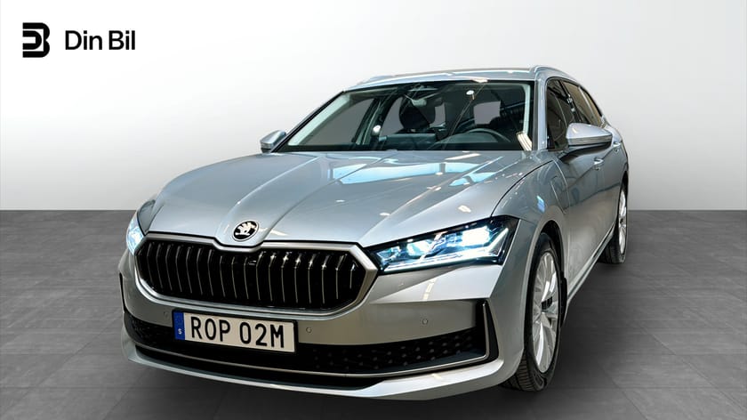 Bild 1 av Škoda Superb iV Kombi Selection 1,5 TSI DSG | Drag/B-kamera