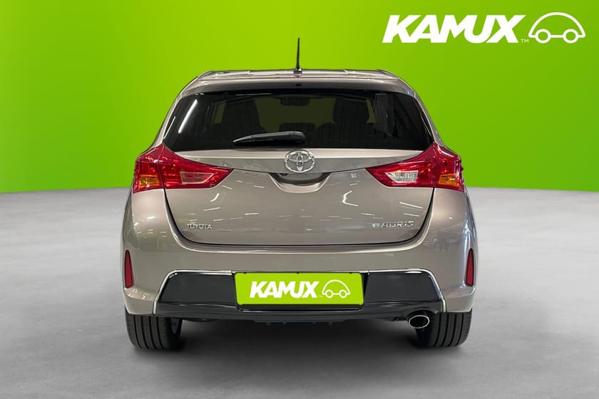 Bild 5 av Toyota Auris 1.6 Valvematic Manuell Edition 50 132hk, backkamera