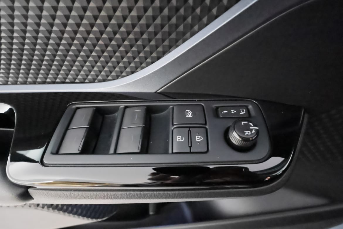 Toyota C-HR 2021 - miniatyr 15