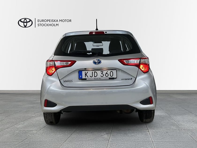 Bild 4 av Toyota Yaris Hybrid 1,5 / / ACTIVE / Backkamera