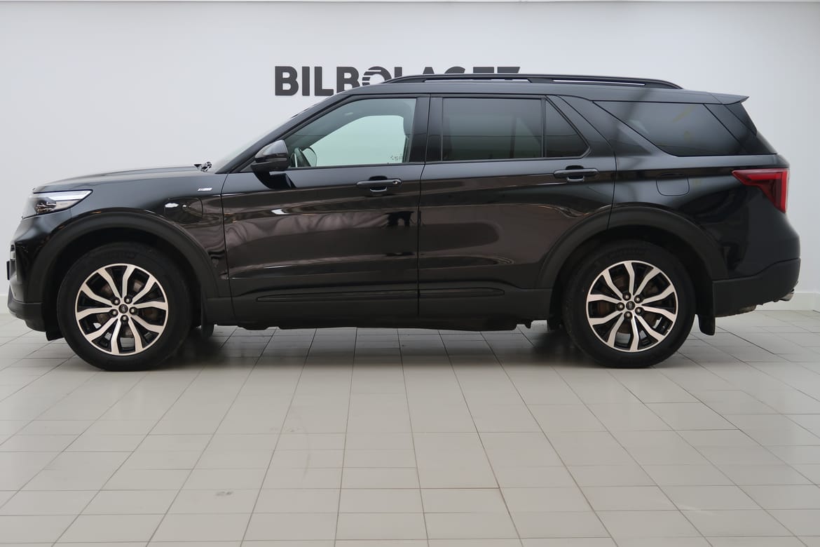 Ford Explorer 2021 - miniatyr 2