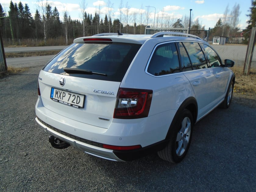 Bild 5 av Škoda Octavia Scout 2.0 TDI 184hk Dsg 4x4 Premium 1år Garanti,Värmare,Drag