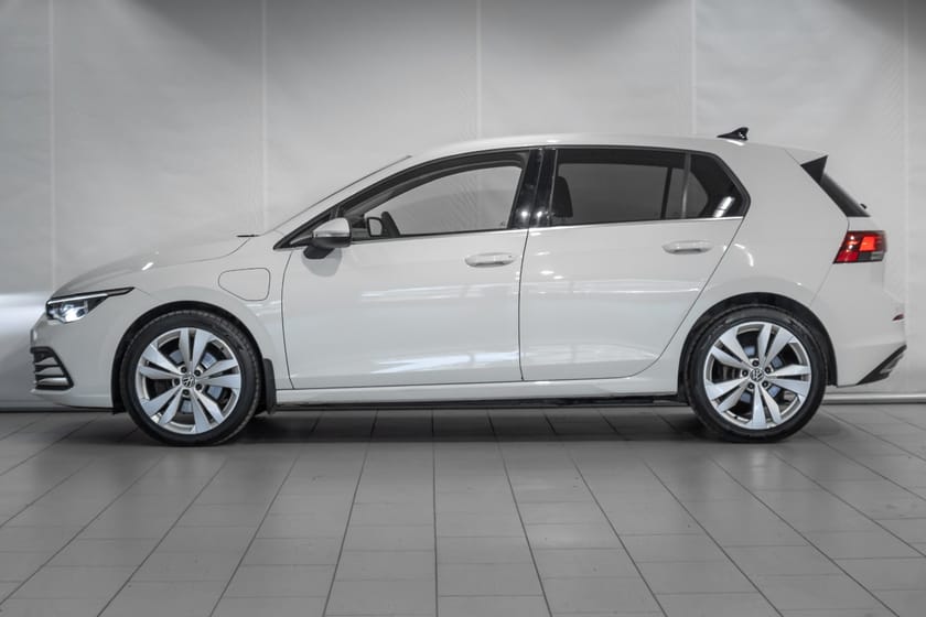Bilde 2 av Volkswagen Golf eHybrid 8 Style 204hk
