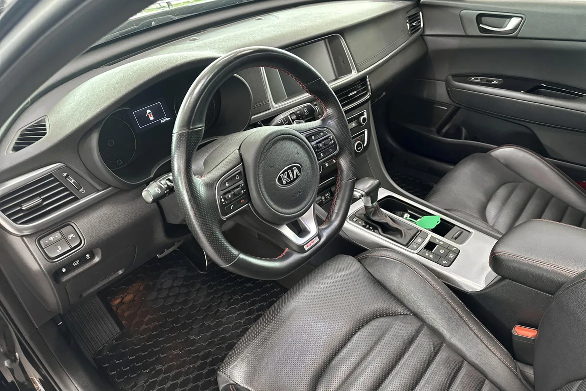 picture of a car