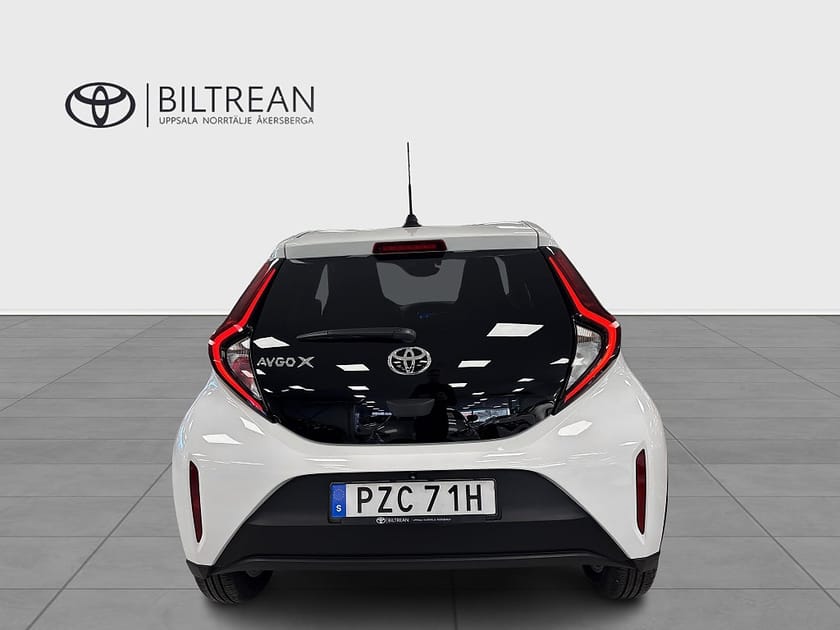 Bild 4 av Toyota Aygo X 1,0 MAN PLAY COMFORT & STYLE PACK V-HJUL