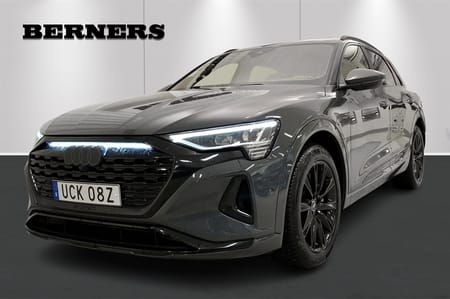 Audi Q8 55 e-tron quattro / 4-zons / 20 TUM / Svart optik /