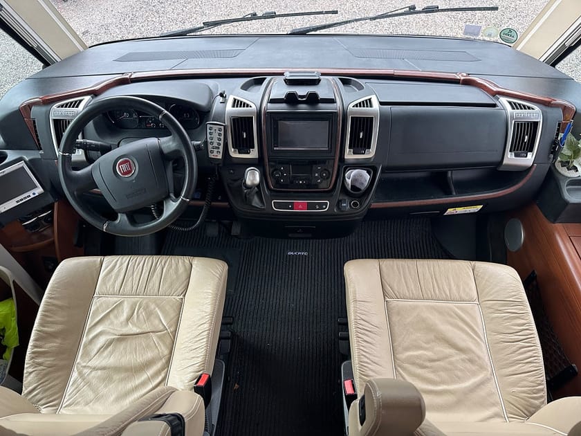 Bild 4 av Carthago Campervan Fiat CHIC C-Line I 4.9 Superior