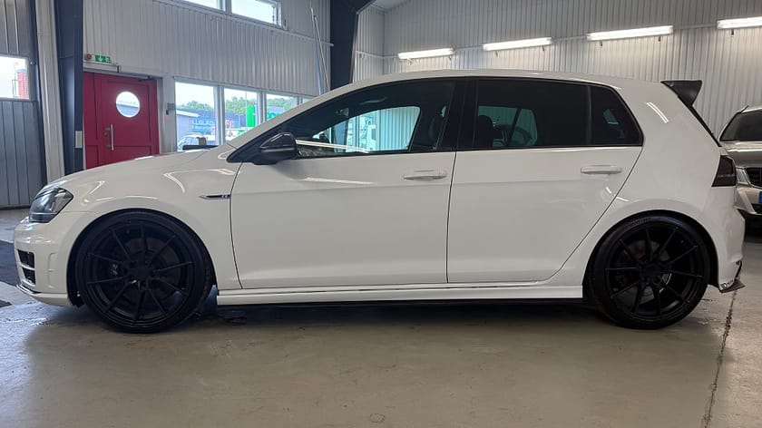 Bild 5 av Volkswagen Golf  R 5-dörrars 2.0 TSI BMT 4MotionDSG,300hk Base, steg 1
