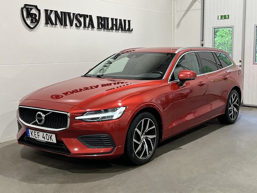 Bild 1 av Volvo V60 Recharge T6 AWD Advanced Edition Moms Värmare 340hk