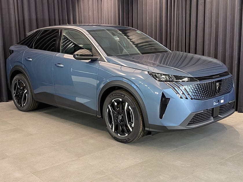 Bild 1 av Peugeot E-3008 ALLURE