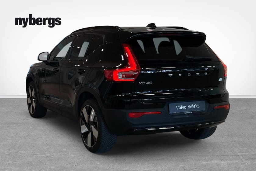 Bild 3 av Volvo XC40 Recharge Twin motor Core, Dragkrok, Rattvärme