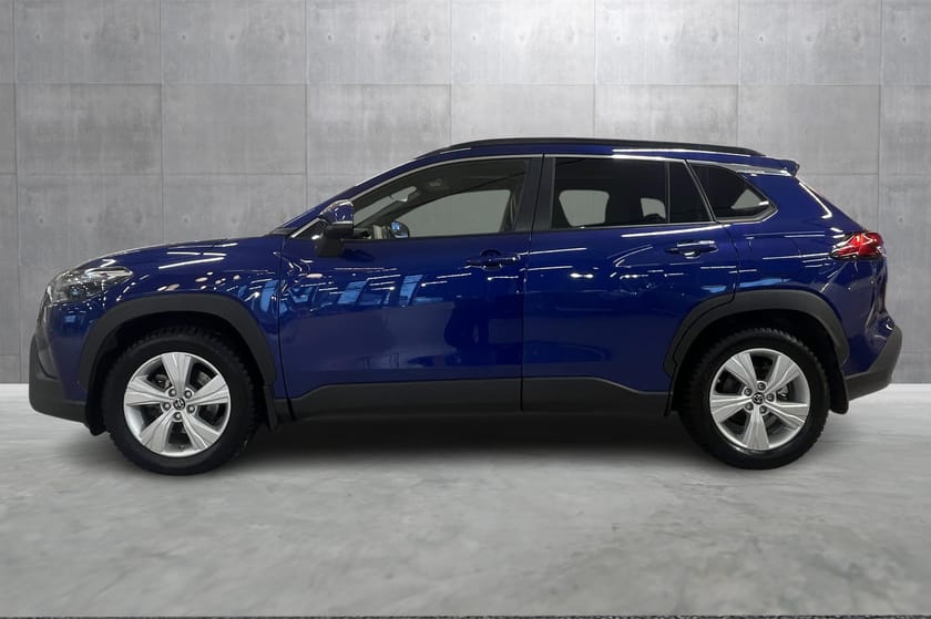 Bilde 2 av Toyota Corolla Cross Hybrid AWD-i Executive Panorama - Skinn