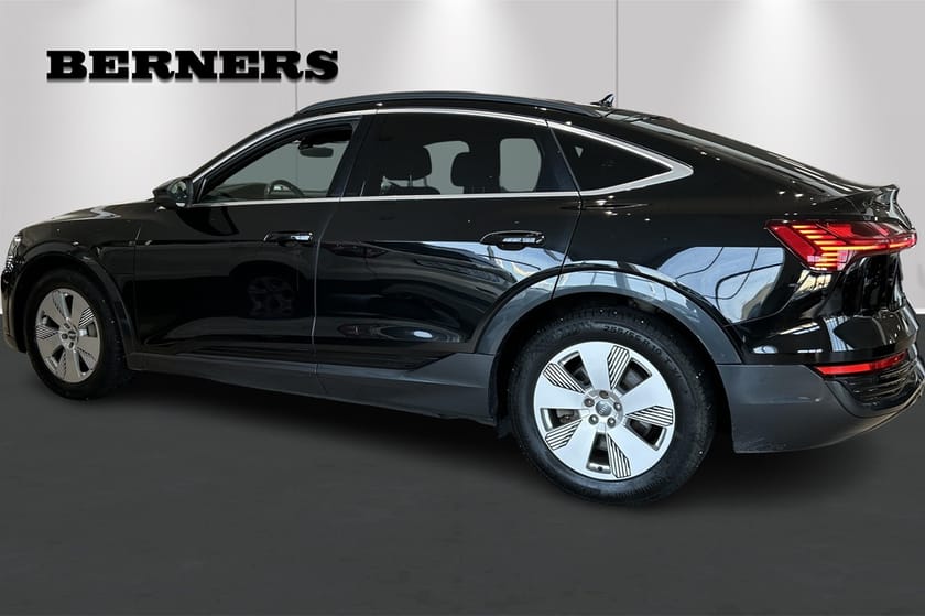 Bild 2 av Audi Q8 Sportback 50 e-tron quattro 340hk