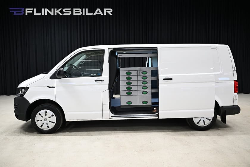 Bild 1 av Volkswagen Transporter DSG 150HK L2|Servicebil|Dubbeldörr|Inredd|Leasbar|SeUtr