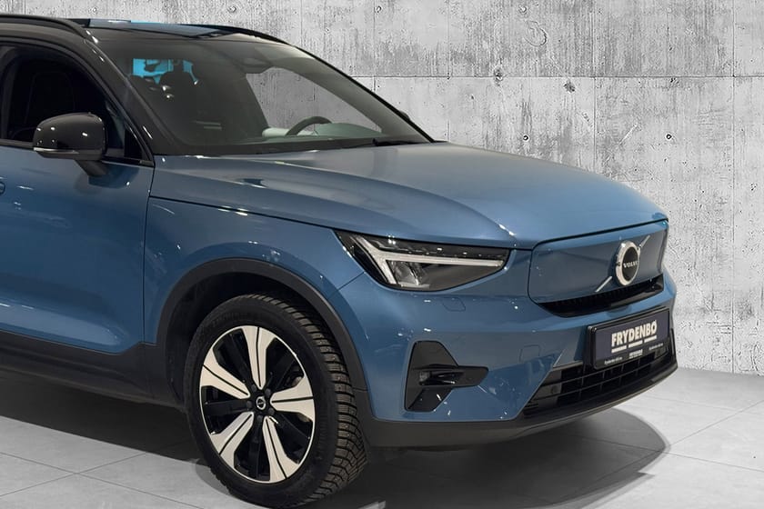 Bilde 2 av Volvo XC40 Recharge Single Motor Plus FWD KROK|TONEDE|VARME.P|EL.SETE