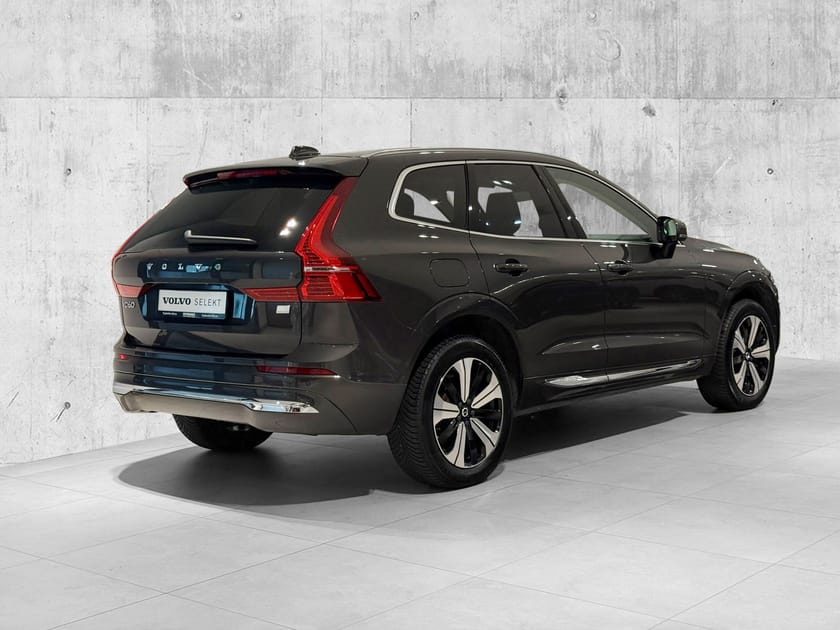 Bilde 5 av Volvo XC60 Recharge T8 456hk Plus Bright SEMI.EL.HF|PANO