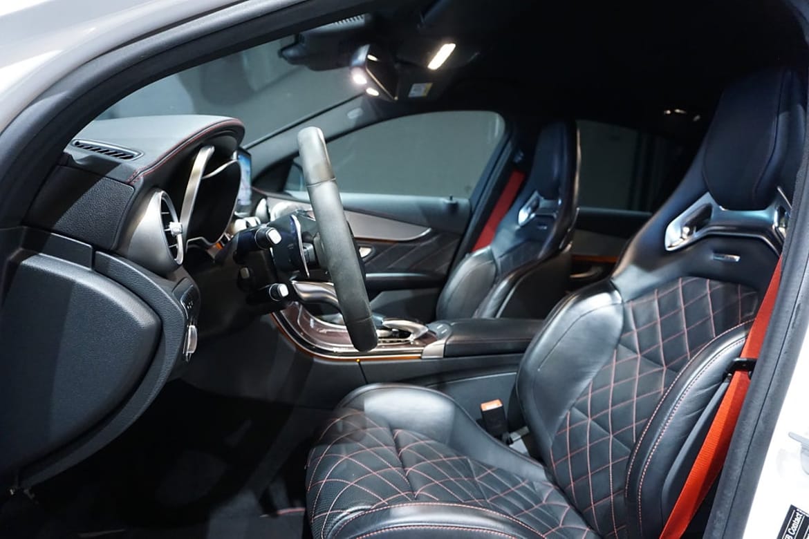 Mercedes-Benz C-Klass 2015 - miniatyr 17