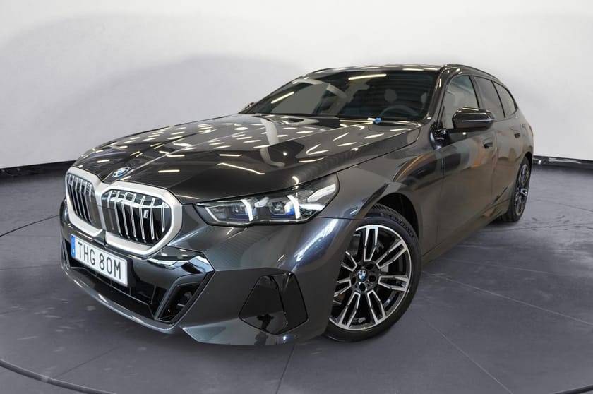 Bild 1 av BMW i5 eDrive40 Touring M Sport Active Ed Drag DA H K