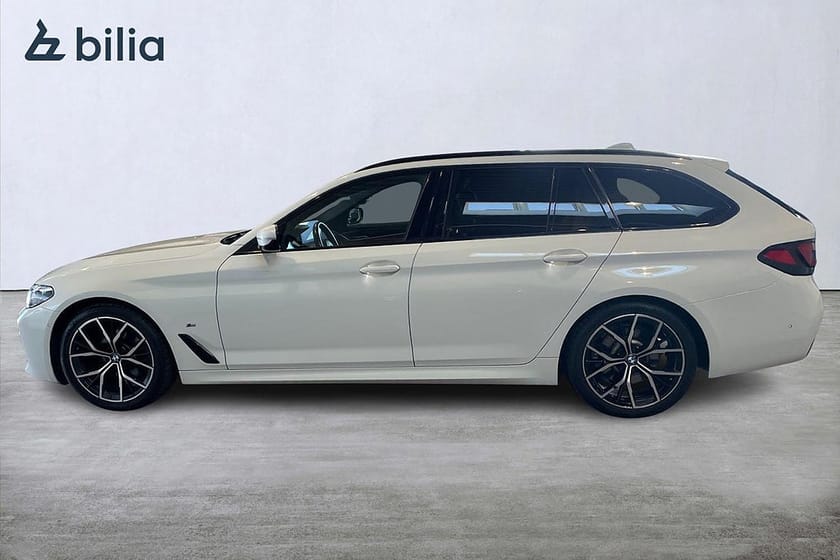 Bild 3 av BMW 520d xDrive Touring M Sport | Värmare | HiFi | Adaptiv fart.