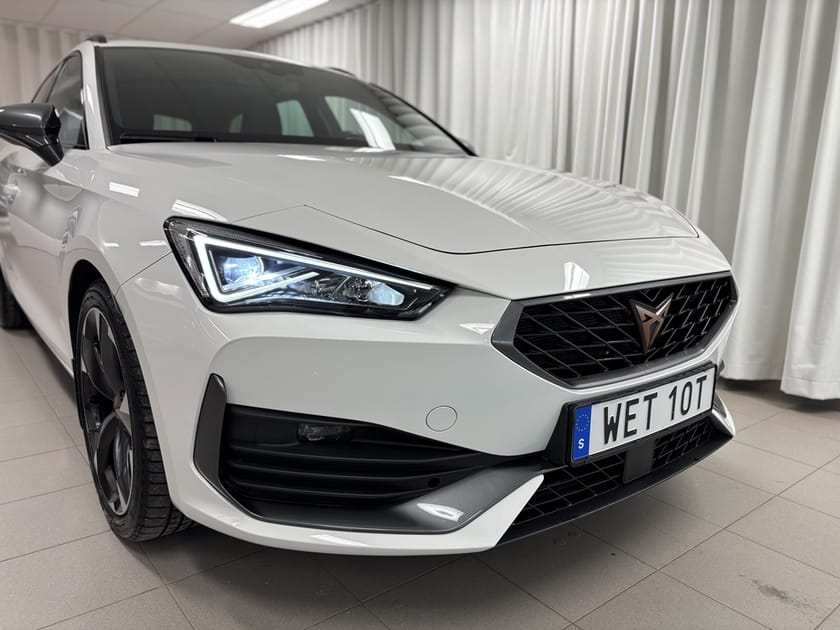 Bild 2 av CUPRA Leon Sportstourer 1.5 eTSI 150 hk DSG7