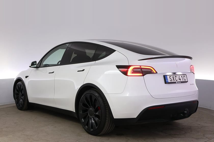 Bild 4 av Tesla Model Y Performance Autopilot Panorama Drag