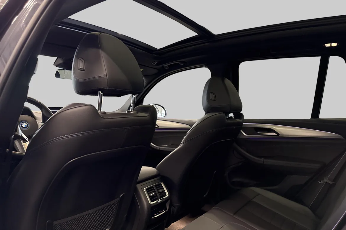 picture of a car