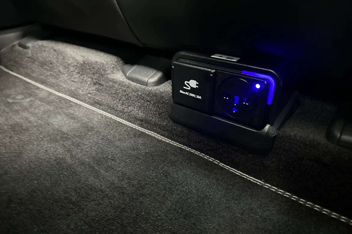picture of a car