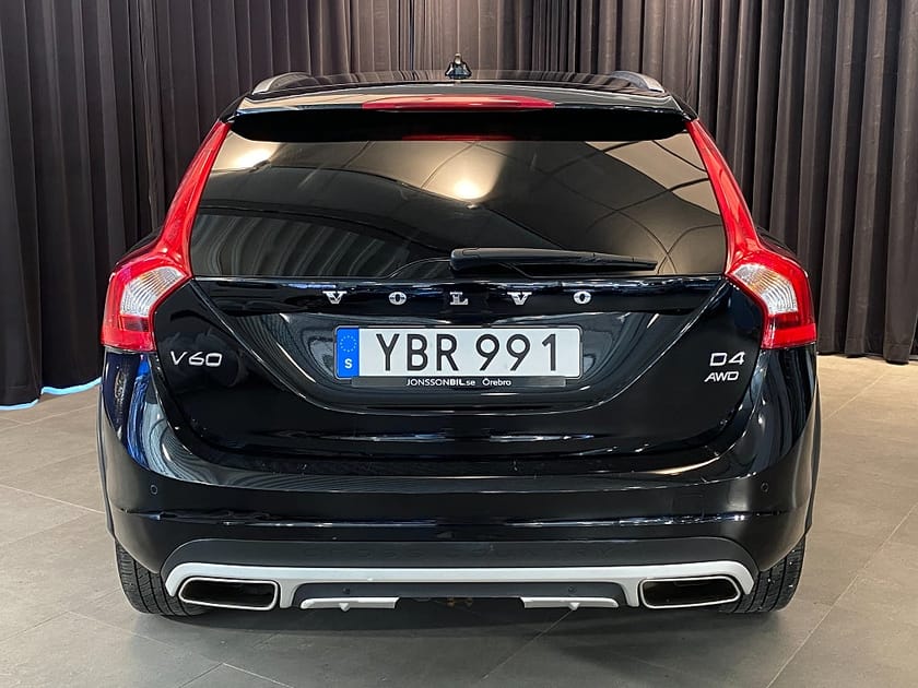 Bild 2 av Volvo V60 Cross Country D4 AWD AUT MOMENTUM / VÄRMARE / DRAG