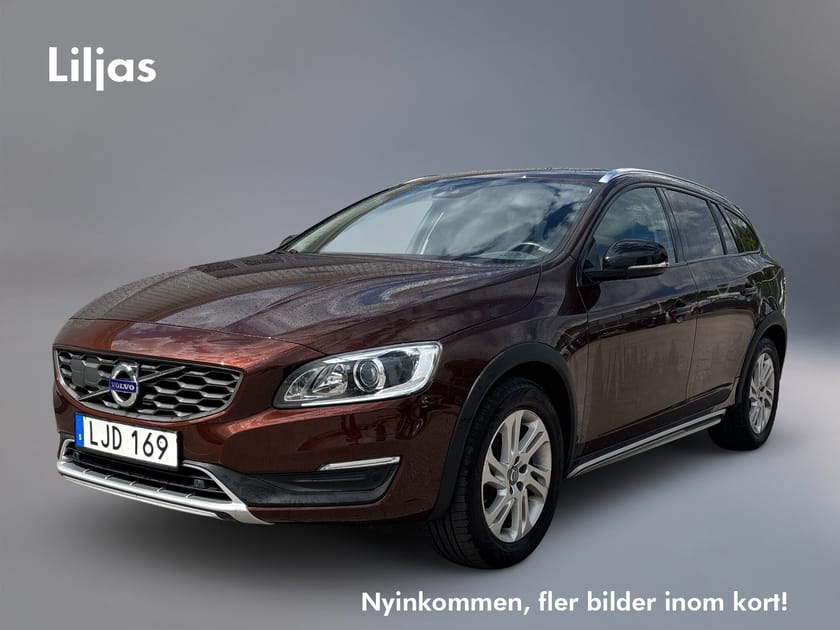 Bild 1 av Volvo V60 Cross Country D4 AWD Summum BE PRO//Adapt farth//keyless//
