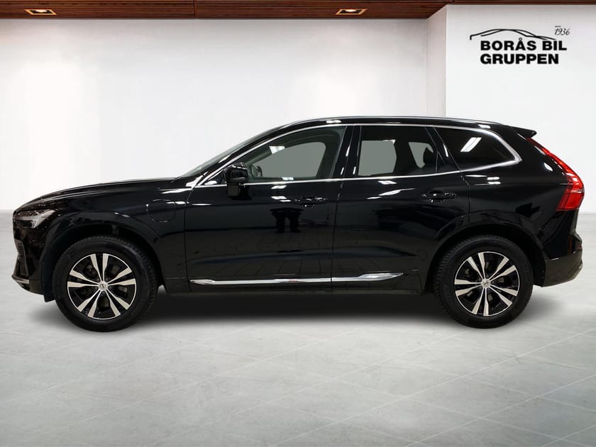 Bild 3 av Volvo XC60 Recharge T6 Core Edition - Drag!