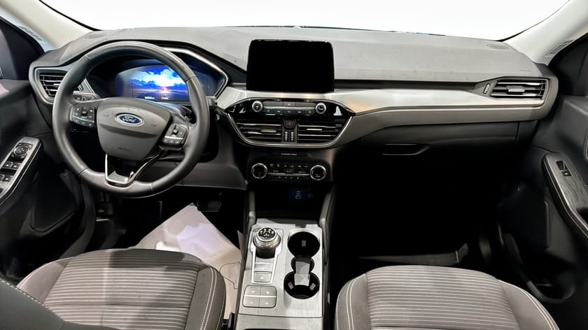 Bild 4 av Ford Kuga Plug-In Hybrid 2.5 FWD 225HK