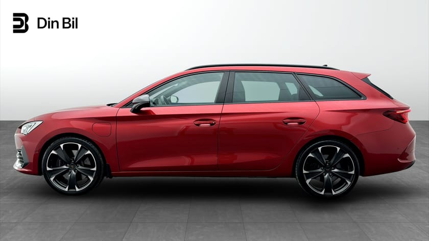 Bild 2 av CUPRA Leon Sportstourer e-Hybrid VZ 1,4 TSI 245HK / Drag