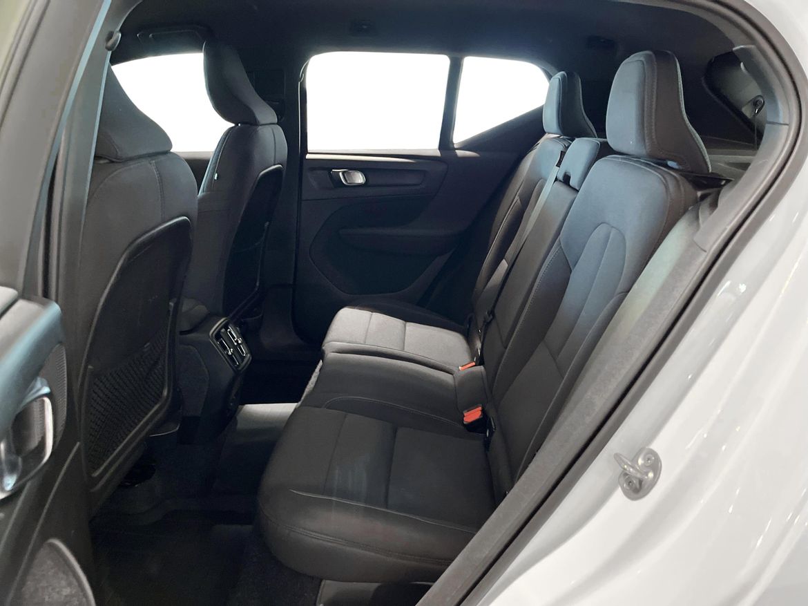 Volvo XC40 2023 - miniatyr 7