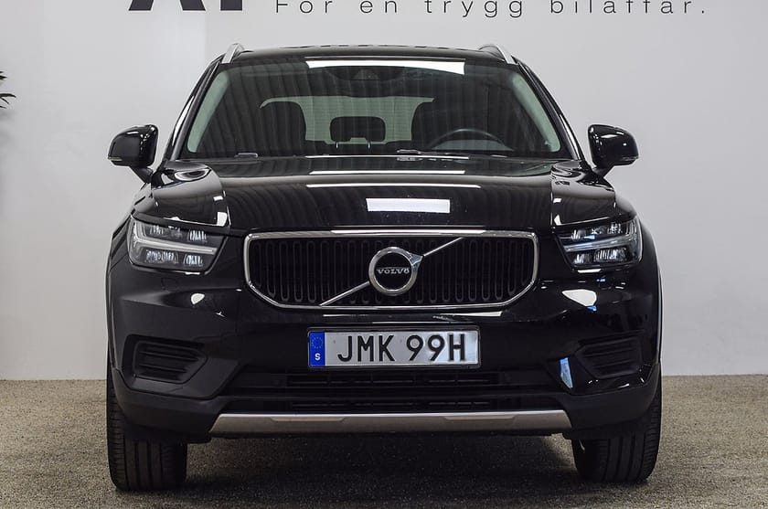 Bild 4 av Volvo XC40 T2 Momentum Bränslevärmare Drag Garanti