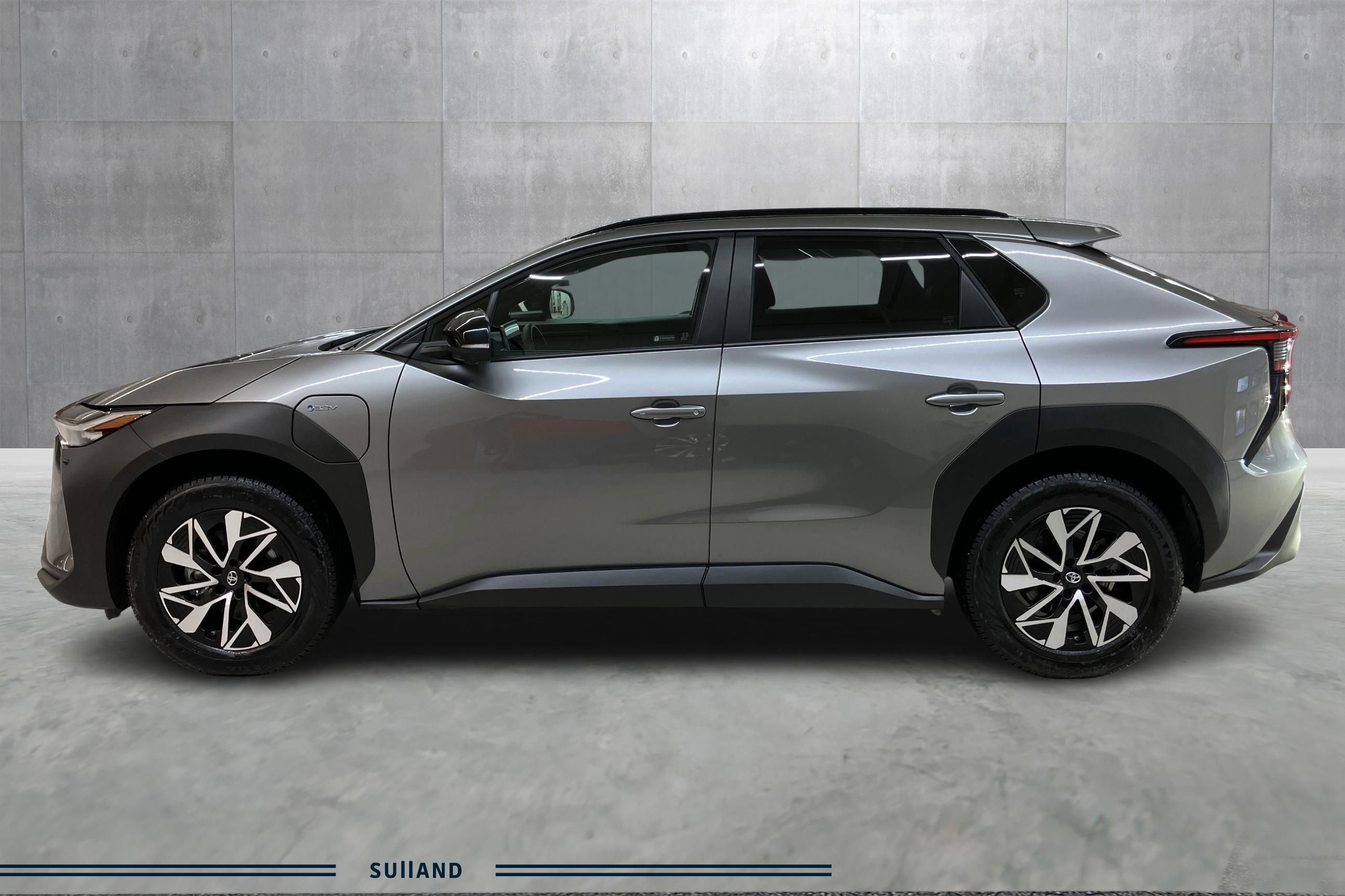 Thumnail bilde 1 av Toyota bZ4X