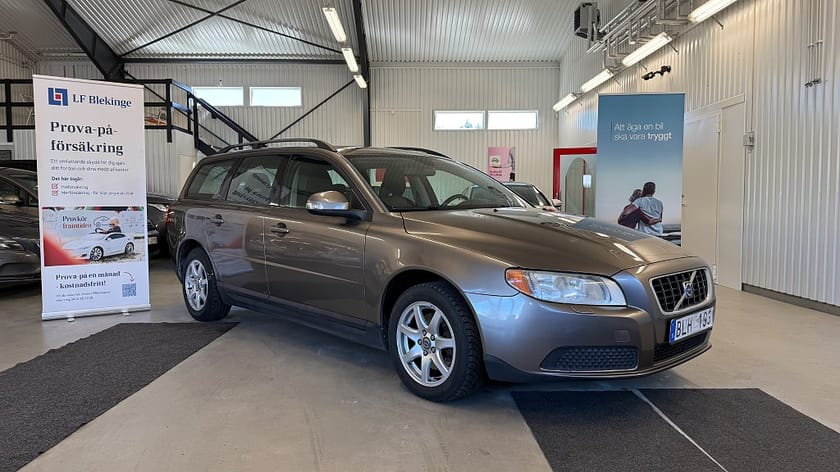 Bild 1 av Volvo V70 2.0F Powershift, 145hk Kinetic