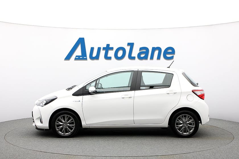 Bild 5 av Toyota Yaris Hybrid e-CVT Active B-kamera, Låg skatt, MOMS 101hk